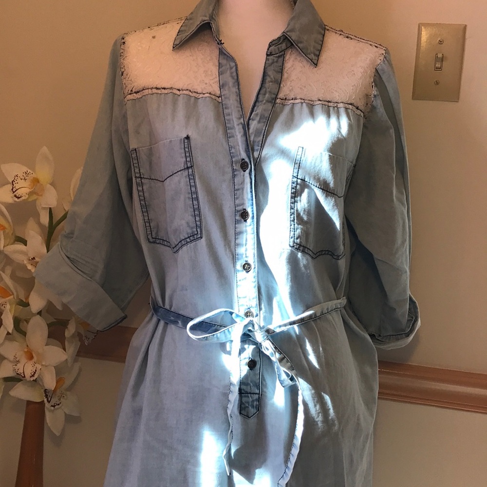 Denim dress with lace details